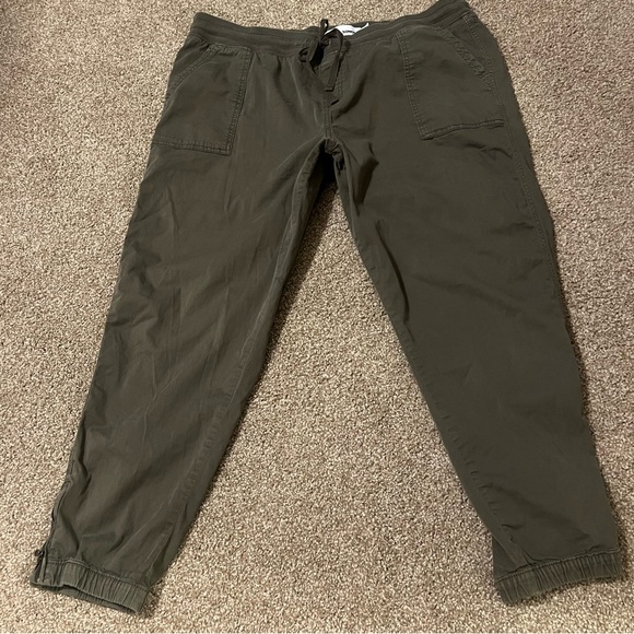 Cargo Pants - Picture 1 of 4
